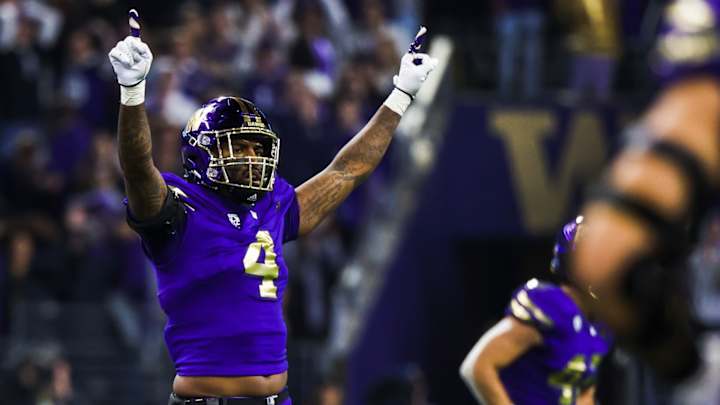 Grading the Unbeaten Huskies at Midseason, Position by Position Grading the Unbeaten Huskies at Midseason, Position by Position