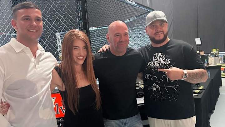 ‌UFC President Dana White Receives Solid Gold IPhone Gift‌