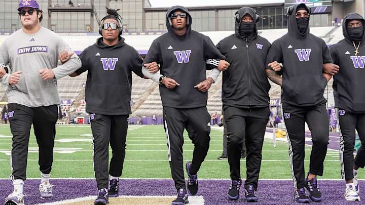 Huskies Draw Mid-Afternoon Kickoffs against Stanford and USC