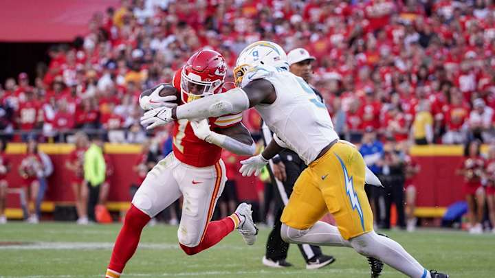 Chargers Rumors: Insider Thinks Bolts Could Trade Promising Young Linebacker at Deadline