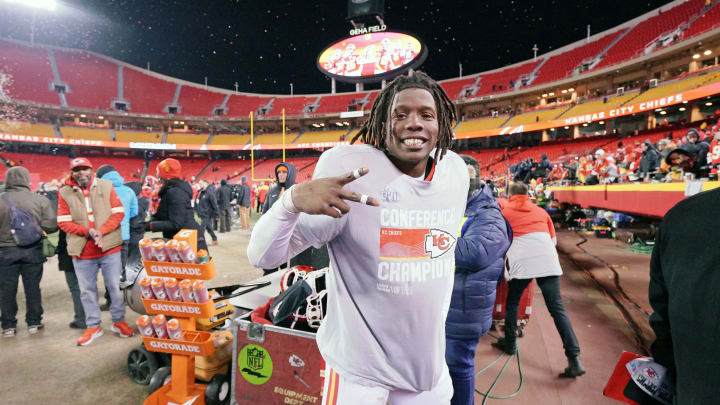 Raiders Sign Two, Release Three From Practice Squad Raiders Sign Two, Release Three From Practice Squad