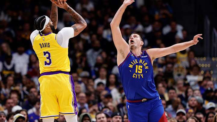 Denver Fans Start Insane Chant While Beating Lakers on Opening Night Denver Fans Start Insane Chant While Beating Lakers on Opening Night