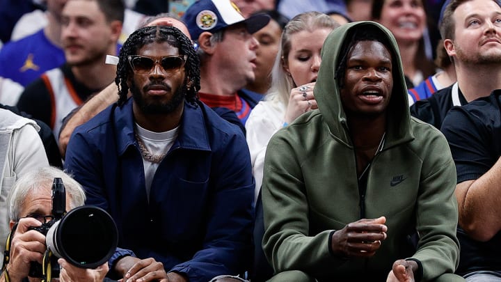 Shedeur Sanders and Travis Hunter Adorably Freaked Out After Meeting LeBron James