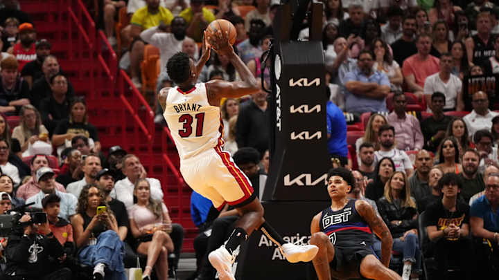 Miami Heat Play Of The Night: Duncan Robinson Assist Leads To Thomas Bryant Monster Dunk