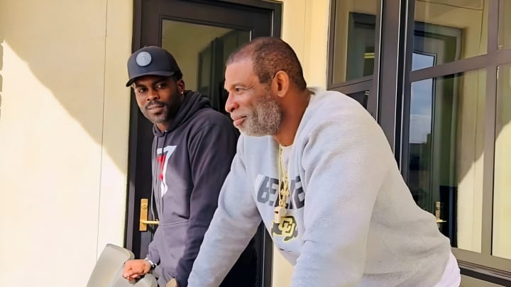 Michael Vick visits Deion Sanders at Colorado
