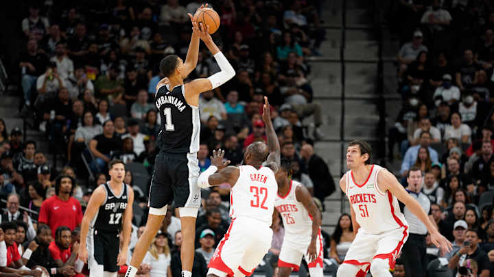 Victor Wembanyama Shows Out in Spurs’ Dramatic Overtime Win Over Rockets
