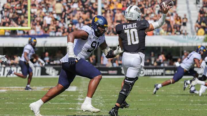 CFB Fans Erroneously Believed They Heard F-Bomb During FS1’s West Virginia-UCF Broadcast CFB Fans Erroneously Believed They Heard F-Bomb During FS1’s West Virginia-UCF Broadcast