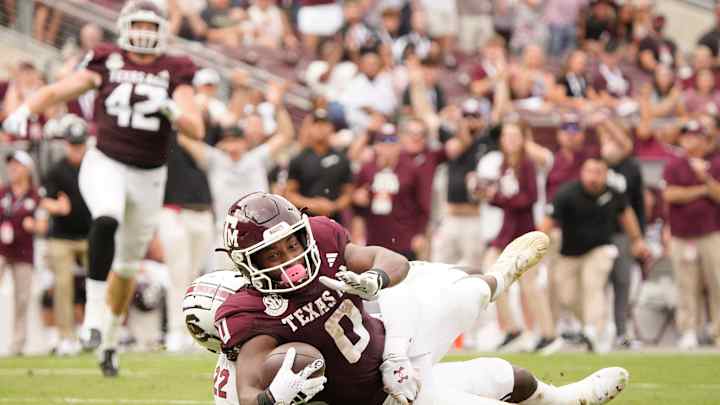 Report: Texas A&M Aggies WR Ainias Smith To Miss Bowl Game With Finger Injury