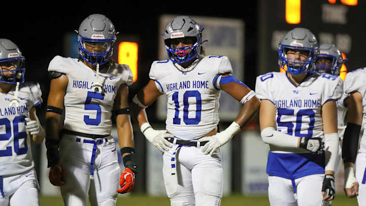 Photos: Jakaleb Faulk and CJ May get a visit from Josh Aldridge Photos: Jakaleb Faulk and CJ May get a visit from Josh Aldridge