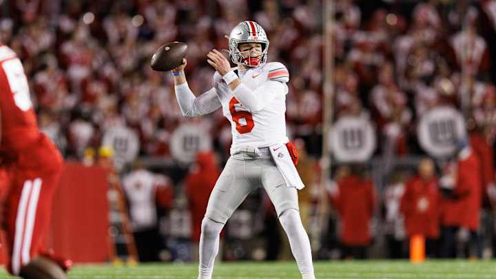 NOTEBOOK: Kyle McCord Throws Two Picks as No. 3 Ohio State Buckeyes Hold Off Wisconsin Badgers 24-10 NOTEBOOK: Kyle McCord Throws Two Picks as No. 3 Ohio State Buckeyes Hold Off Wisconsin Badgers 24-10