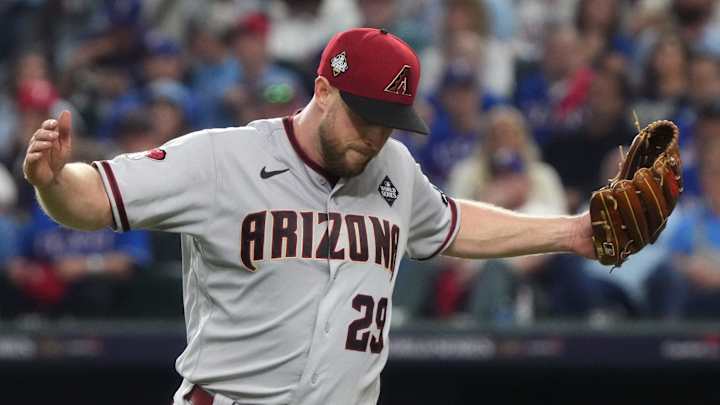 Merrill Kelly Dominant as D-backs Even Up World Series Merrill Kelly Dominant as D-backs Even Up World Series