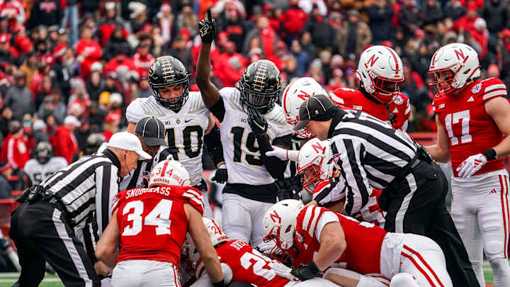 Ed Foley Addresses Highs and Lows of Husker Special Teams Ed Foley Addresses Highs and Lows of Husker Special Teams