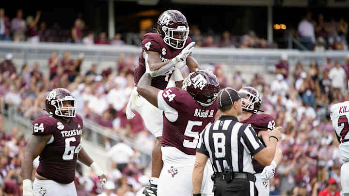 Texas A&M Aggies Trust 'Other Backs' In Win Over South Carolina