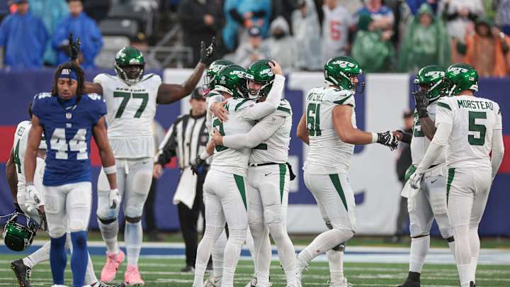 Giants Let Game Slip Away to Jets, Falling 13-10 in Overtime Giants Let Game Slip Away to Jets, Falling 13-10 in Overtime