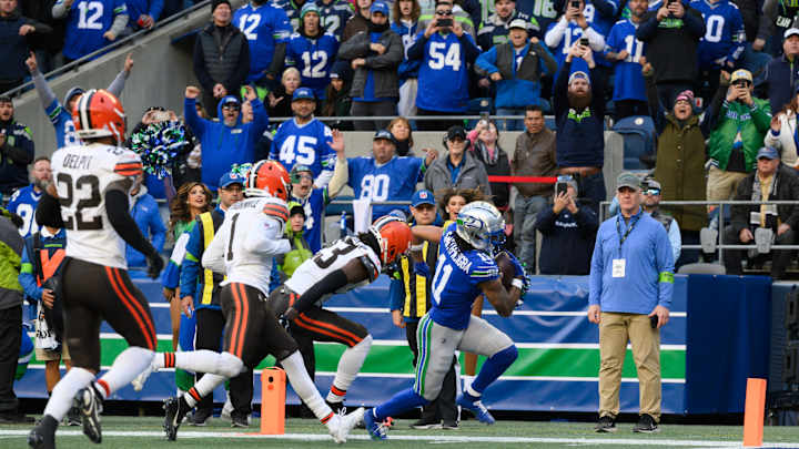 Seattle Seahawks Overcome Inconsistent Offense in Win vs. Cleveland Browns Seattle Seahawks Overcome Inconsistent Offense in Win vs. Cleveland Browns
