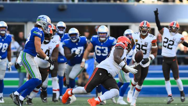 Browns' QB P.J. Walker: "This Group Will Continue To Be Resilient"