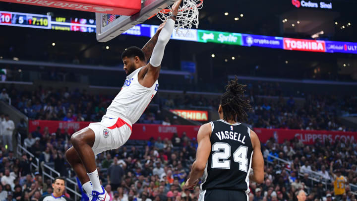 San Antonio Spurs Fall Silent On Offense, Lose to LA Clippers in Blowout Fashion