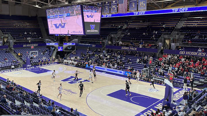 Huskies Show Off New Players In Exhibition Romp Over St. Martin's