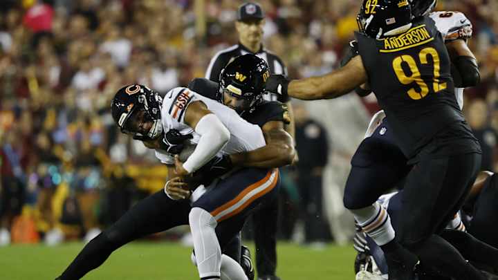 Montez Sweat Trade Grades: Commanders Get Value, Bears Gamble