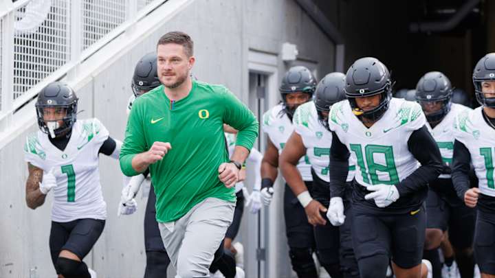 Oregon Football Visitor List: December 15