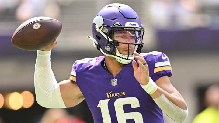 Vikings Quickly Lose Kirk Cousins’s Backup to Injury vs. Falcons Vikings Quickly Lose Kirk Cousins’s Backup to Injury vs. Falcons
