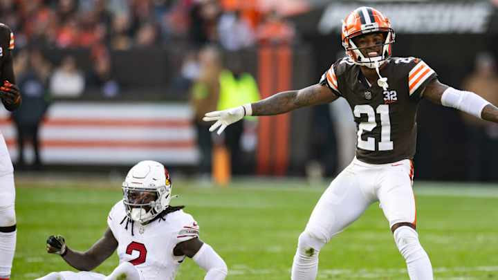 Twitter Reacts to Cardinals' 27-0 Loss