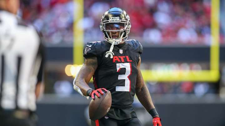 Steelers Have Option to Replace Cole Holcomb