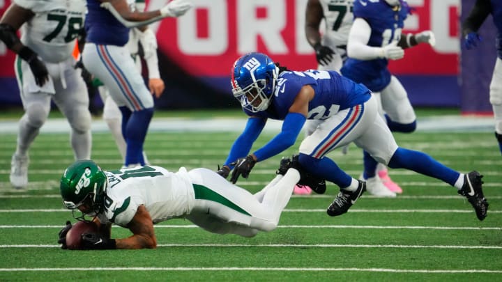 Report: Jets' WR2 Will Be Available Monday Night