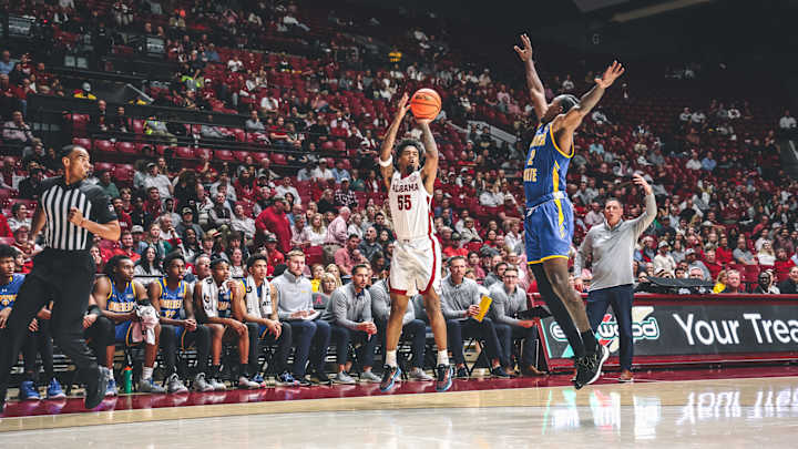 Newcomers Shine as Alabama Basketball Rolls to Season-Opening Win Newcomers Shine as Alabama Basketball Rolls to Season-Opening Win