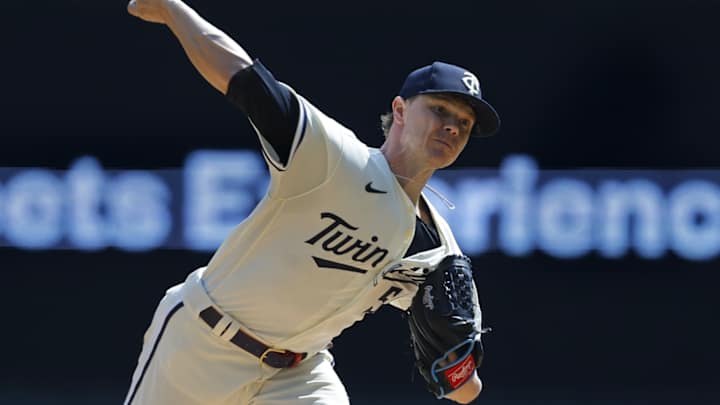 Minnesota Twins Extend Qualifying Offer to Free Agent Starting Pitcher Minnesota Twins Extend Qualifying Offer to Free Agent Starting Pitcher