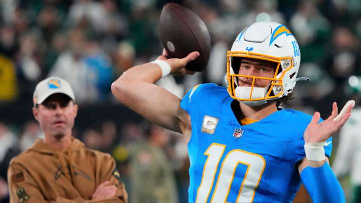 Chargers News: Pro Bowl Defender Not Convinced Justin Herbert Is Elite