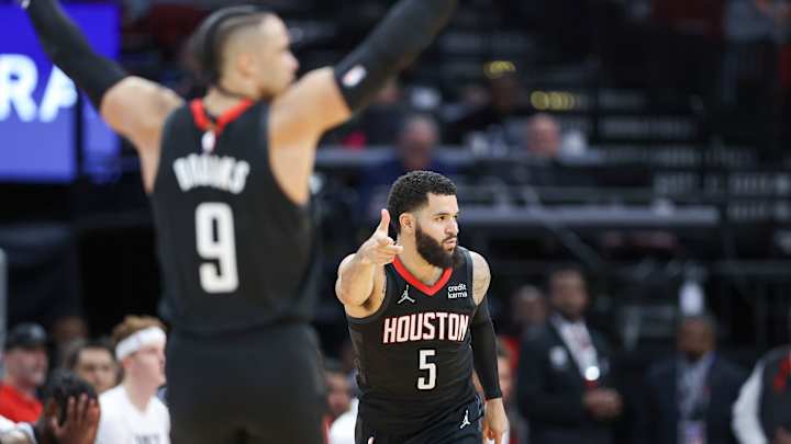 3 Trade Ideas For The Lakers And Rockets Ahead Of Wednesday’s Game 3 Trade Ideas For The Lakers And Rockets Ahead Of Wednesday’s Game