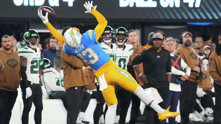 Chargers News: Justin Herbert, Brandon Staley Reflect On Keenan Allen's Huge Career Milestone