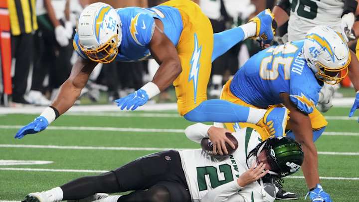 Chargers News: Jets Head Coach Defends Zach Wilson After Terrible Night Against LA