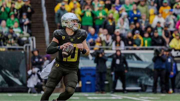 Predicting the Final Score of No. 6 Oregon Ducks vs. USC Trojans