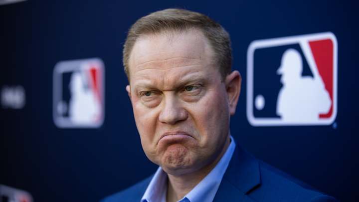 MLB Fans Scoff at Brewers GM Being ‘Shocked’ at Craig Counsell Leaving for Cubs