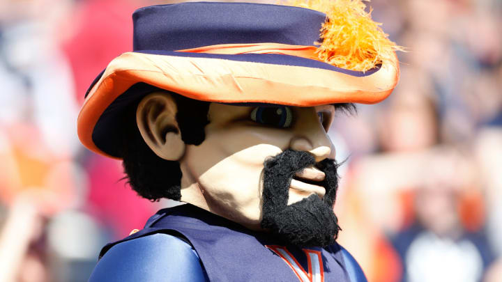 Virginia’s Mascot Had Brutal Reaction After Giving Up Blocked Punt TD vs. Louisville