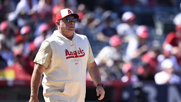 Former Angels Manager Interviewed by Padres for Open Managerial Spot