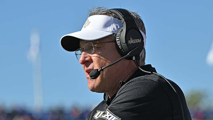 UCF HC Guz Malzahn Calls Oklahoma State 'Hottest Team in the Country' Ahead of Matchup UCF HC Guz Malzahn Calls Oklahoma State 'Hottest Team in the Country' Ahead of Matchup