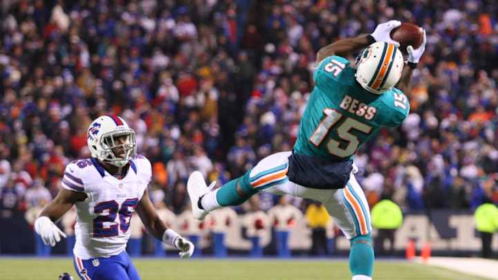 Kelly: Davone Bess Still Bothered By Dolphins Exit