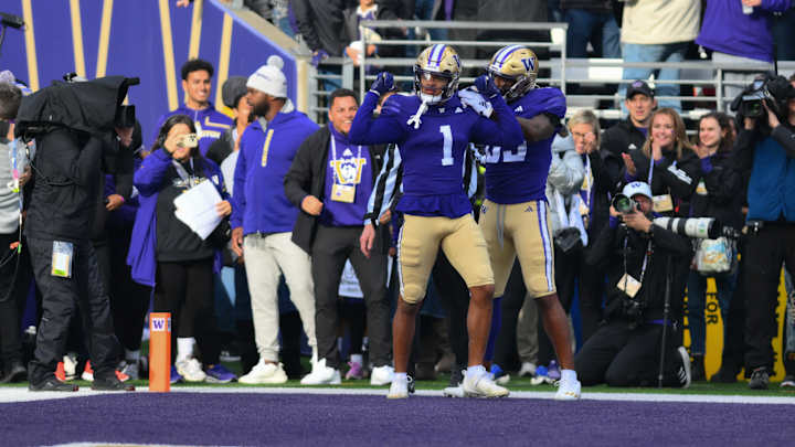 Odunze Cracks 1,000 Yards For Second Straight Season Odunze Cracks 1,000 Yards For Second Straight Season