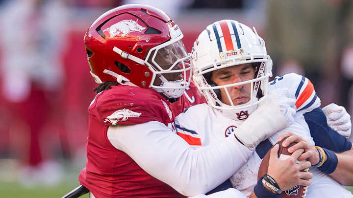 Curtain Comes Down On Abysmal Hog Season in Auburn Blowout Loss