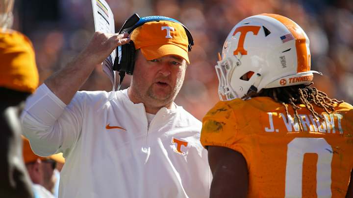 LIVE Updates: Tennessee @ Missouri