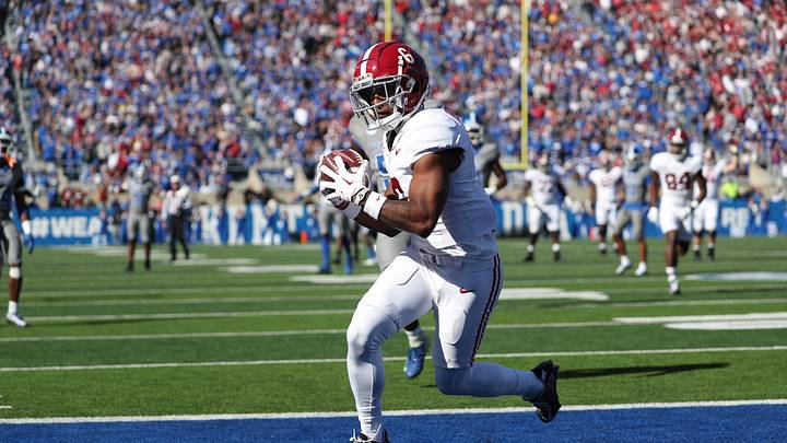 Alabama Coaching Staff Names 10 Players of the Week from Kentucky Win