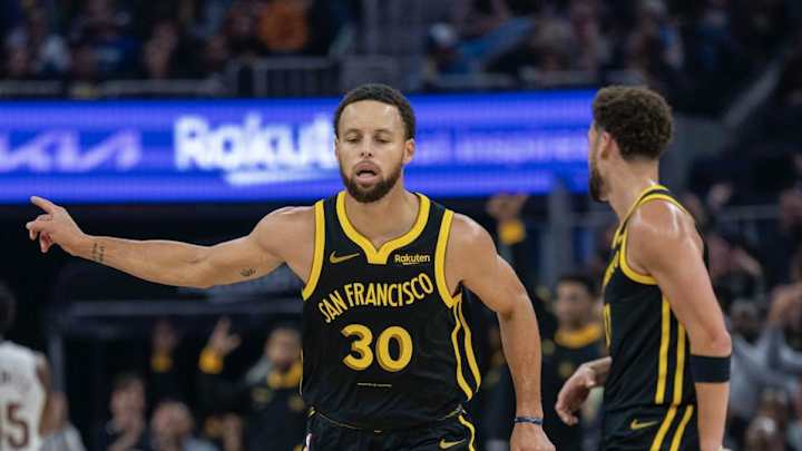 Steph Curry Makes History vs. Cavaliers