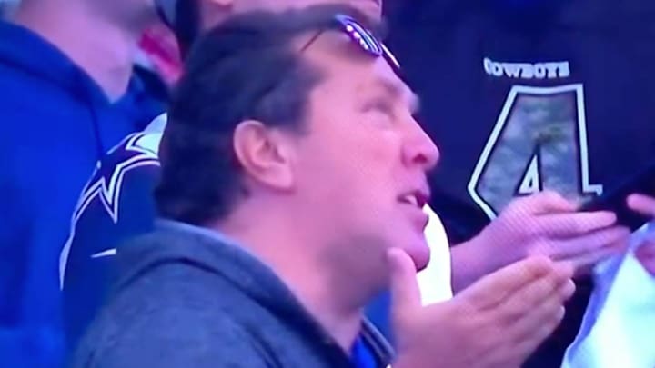 Fox Cameras Caught Giants QB’s Dad Yelling in the Stands About a Bad Play Fox Cameras Caught Giants QB’s Dad Yelling in the Stands About a Bad Play