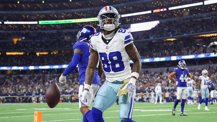 Cowboys’ CeeDee Lamb Boldly Claims He’s NFL’s Best Receiver After Huge Game vs. Giants Cowboys’ CeeDee Lamb Boldly Claims He’s NFL’s Best Receiver After Huge Game vs. Giants