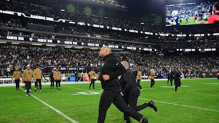 Raiders' Gutsy Play Calls Paid Off Against Jets Raiders' Gutsy Play Calls Paid Off Against Jets