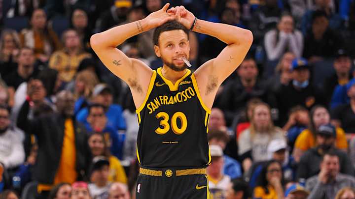 Steph Curry Unexpectedly Added to Injury Report vs. Timberwolves