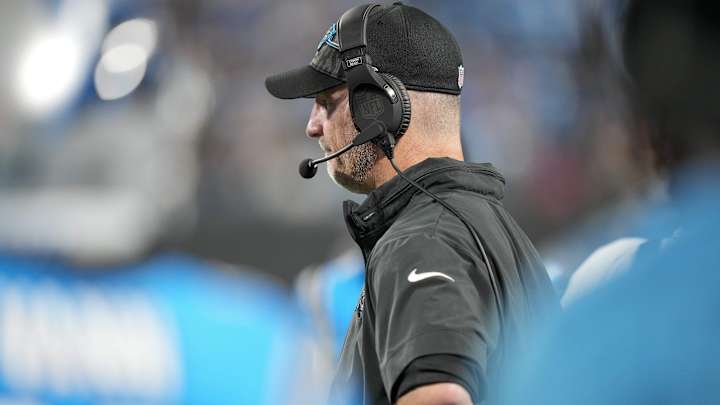 Reich 'Still Evaluating' Who Will Call the Offense vs. Dallas Reich 'Still Evaluating' Who Will Call the Offense vs. Dallas